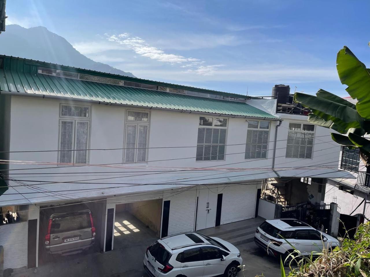 Отель Edelweiss Kohima Экстерьер фото